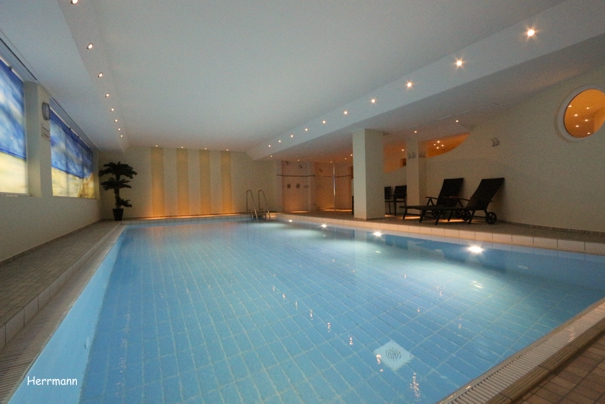 Schwimmbad, Sauna und Sonnendusche im Haus Nordland in Westerland Kjeirstrasse 19-21, Waschmaschine und Trocker im Keller, Haus Nordland